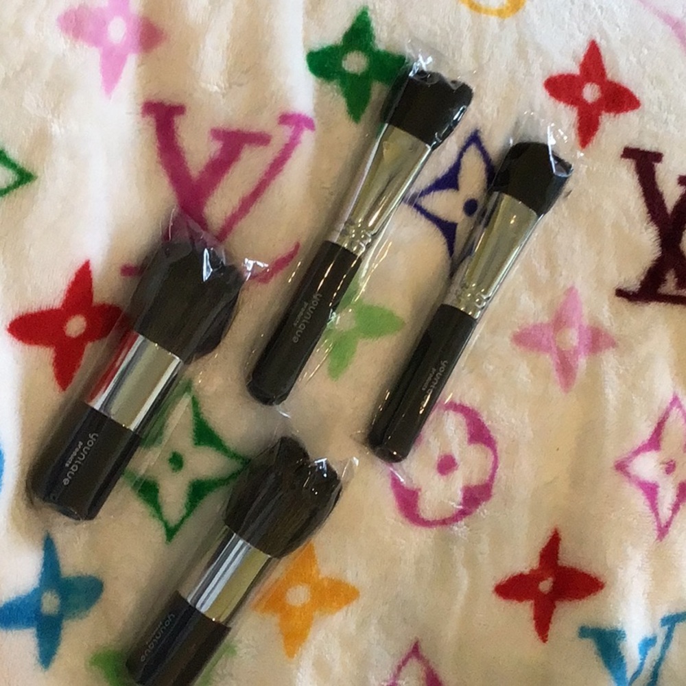 Two blush and two puff brushes by Younique